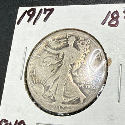 LOT 61: Collection of Walking Liberty Half Dollars - 90% Silver - Six U.S. Coins