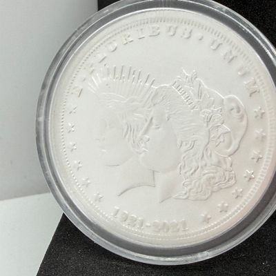 LOT 109: 2021 Cook Islands Morgan / Peace Dollar 100 Year Anniversary 1/2 Ounce .999 Fine Silver Commemorative Coin