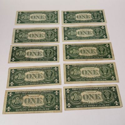 LOT 24: One Dollar U.S. Silver Certificate Bills (10) 1957