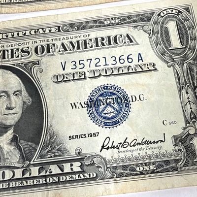 LOT 25: One Dollar U.S. Silver Certificate Bills (10) 1957