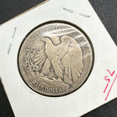 LOT 60: Collection of Walking Liberty Half Dollars - 90% Silver - Six U.S. Coins