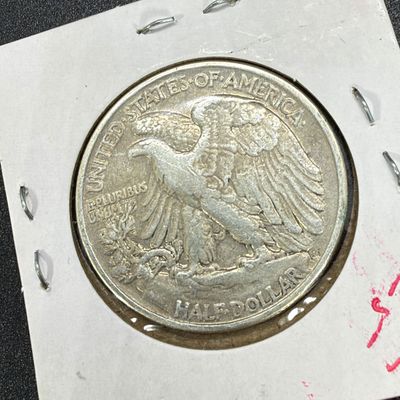 LOT 59: Collection of Walking Liberty Half Dollars - 90% Silver - Six U.S. Coins