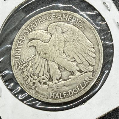 LOT 61: Collection of Walking Liberty Half Dollars - 90% Silver - Six U.S. Coins