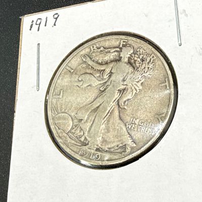 LOT 63: Collection of Walking Liberty Half Dollars - 90% Silver - Six U.S. Coins