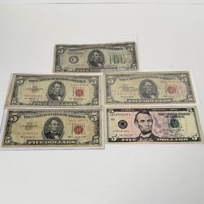 LOT 17: Collection of Vintage $5 Bills
