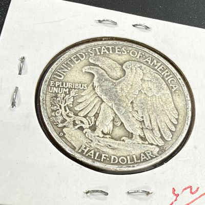 LOT 67: Collection of Walking Liberty Half Dollars - 90% Silver - Six U.S. Coins