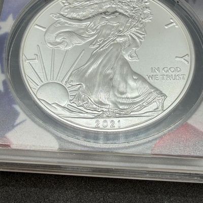 Sale Photo Thumbnail #237