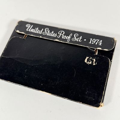 LOT 52: United States Mint Proof Sets - 1970s - Condition of Cases Varies
