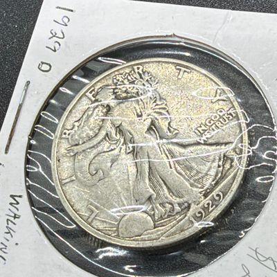 LOT 61: Collection of Walking Liberty Half Dollars - 90% Silver - Six U.S. Coins