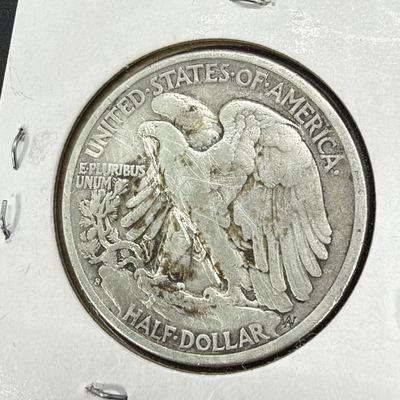LOT62: Collection of Walking Liberty Half Dollars - 90% Silver - Six U.S. Coins