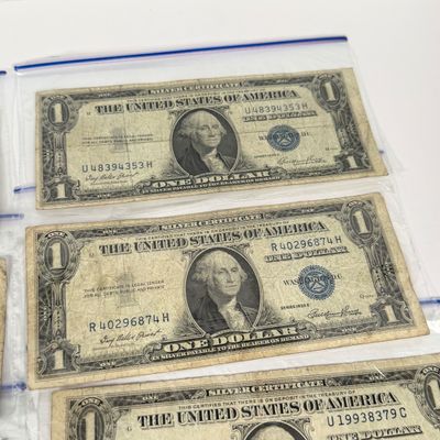 LOT 20: One Dollar U.S. Silver Certificate Bills (10) 1935