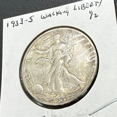 LOT 61: Collection of Walking Liberty Half Dollars - 90% Silver - Six U.S. Coins