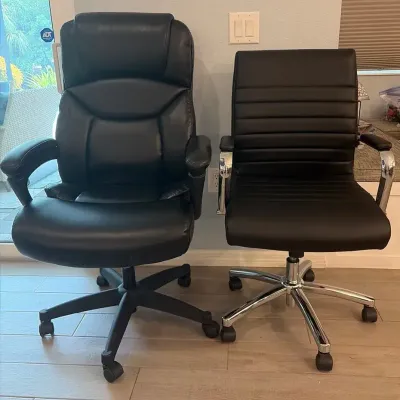 2 Office Chairs 