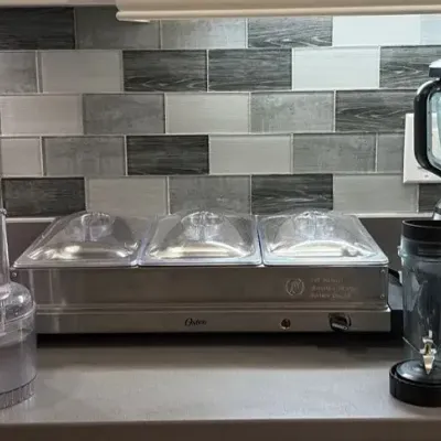 Kitchen Appliances Lot- Ninja, Cuisinart Food Processor & Buffet Warmer 