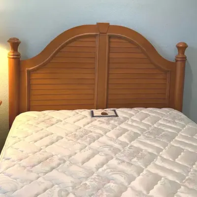 Queen Wooden Headboard & Sterns & Foster Mattress 