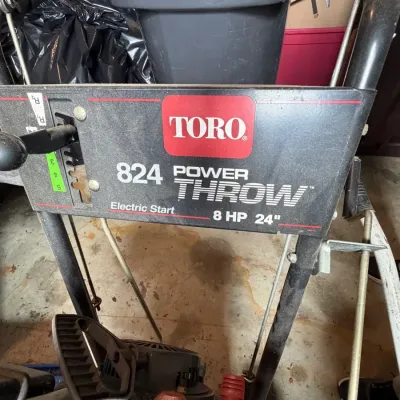 Toro 824 Power Throw Snowblower | 8 HP 24" | Electric Start & Gas