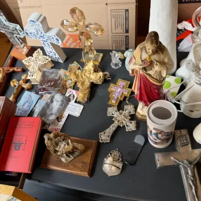 Religious Lot - Beautiful Pieces
