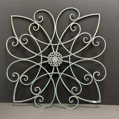 Rustic Metal Flower Wall Decor 