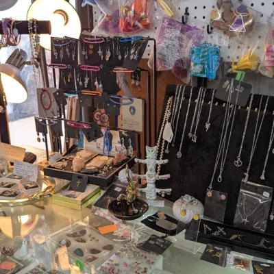 Sale Photo Thumbnail #14: costume jewelry
