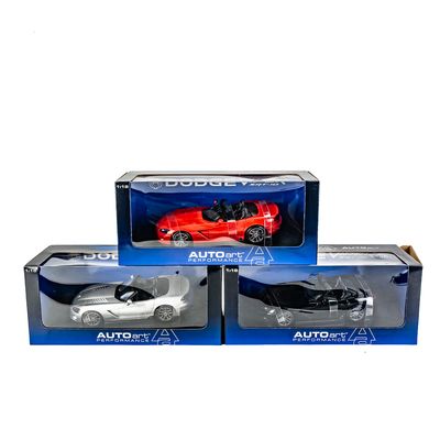 Sale Photo Thumbnail #20: (3)NIB AutoArt Dodge Viper Model Car Assortment