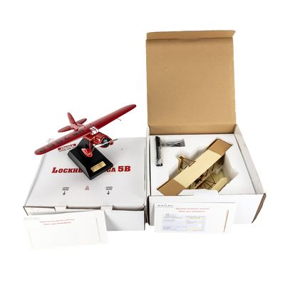 Sale Photo Thumbnail #37: Danbury Mint Lockheed Vega 5B & Wright Flyer Model