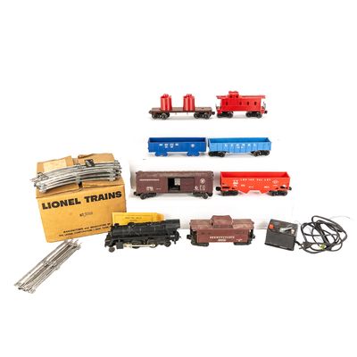 Sale Photo Thumbnail #81: Lionel Diesel Engine Locomotive RR Cars & Track