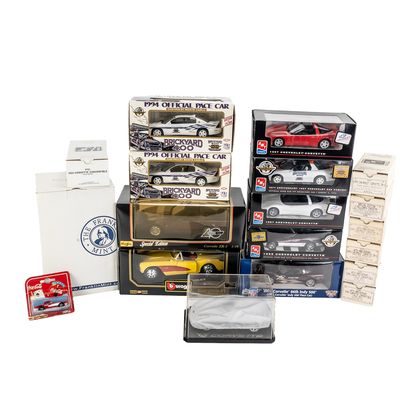 Sale Photo Thumbnail #21: (19) Assorted Chevrolet Corvette Model Cars