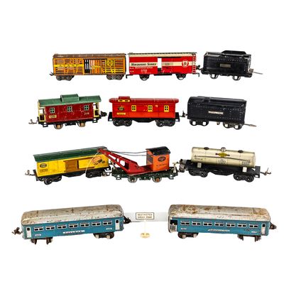 Sale Photo Thumbnail #76: Vintage Lionel Toy Train Railway Car Assortment