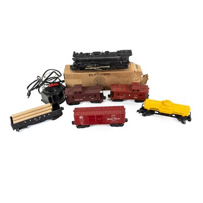 Sale Photo Thumbnail #52: Lionel 2065 Diesel Engine Locomotive & (5) RR Cars