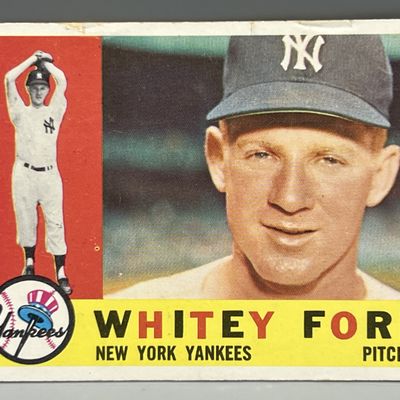 Sale Photo Thumbnail #139: 1960 Topps #35 Whitey Ford (HOF) / Yankees