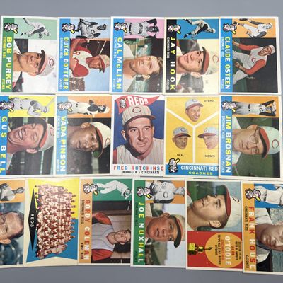 Sale Photo Thumbnail #99: (Lot Of 16) 1960 Topps - Cincinnati Reds W/ Team Card , Coaches - Joe Nuxhall, Vada Pinson, Gus Bell - Sharp !