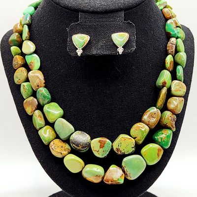 Sale Photo Thumbnail #292: Turquoise Graduated Nugget Necklace & Earrings