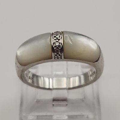 Sale Photo Thumbnail #233: Sterling Mother-of-Pearl Ring 6.7 Grams