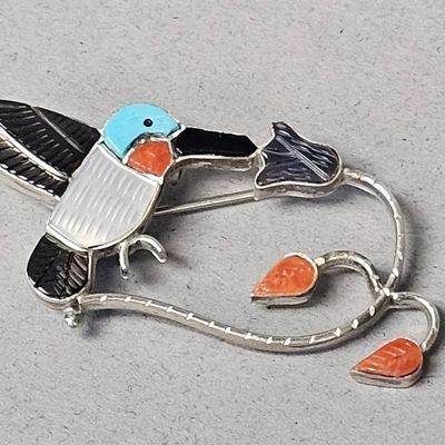Sale Photo Thumbnail #187: A. Lunjiaci Zuni Sterling Hummingbird Brooch 5.0 Grams