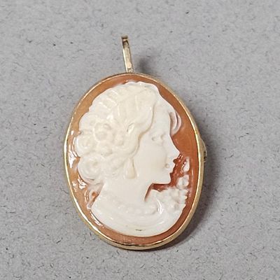 Sale Photo Thumbnail #46: M+M Scognamiglio 14K Shell Pendant-Brooch 2.5 Grams