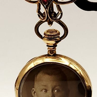 Sale Photo Thumbnail #341: Illinois Gold-Filled Hunting Case Lapel Watch