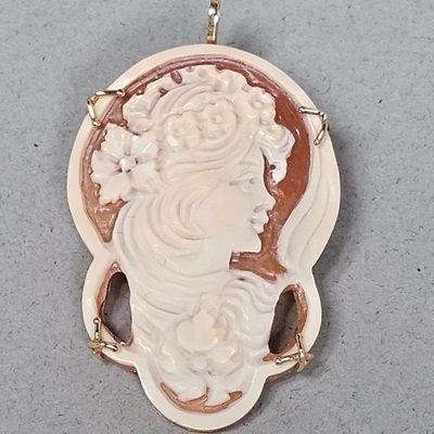 Sale Photo Thumbnail #51: Italian 14K Gold Cameo Pendant Brooch 5.2 Grams