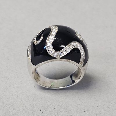 Sale Photo Thumbnail #199: Victoria Wieck Sterling Black Enamel Dome Ring 10.3 Grams