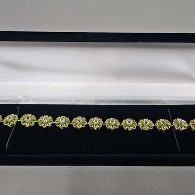 Sale Photo Thumbnail #81: Sterling Peridot & Blue Topaz Floral Bracelet 23.4 Grams