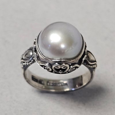 Sale Photo Thumbnail #404: Suarti Sterling Mabe Pearl Ring 8.0 Grams