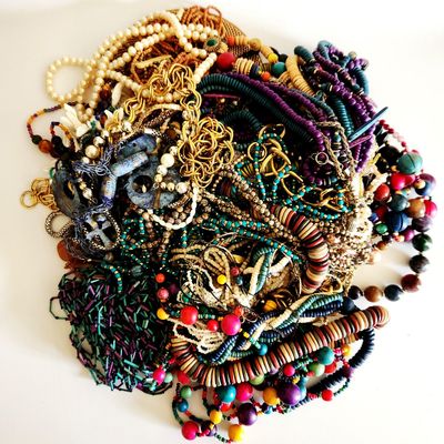 Sale Photo Thumbnail #311: Assortment Costume Necklaces #2