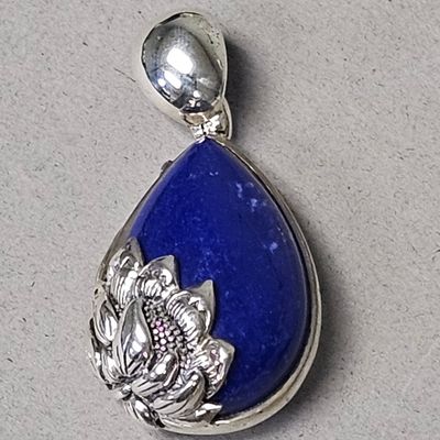 Sale Photo Thumbnail #400: Jean Lin Sterling Lapis Lazuli Lotus Pendant 19.7 Grams
