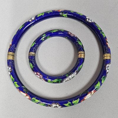 Sale Photo Thumbnail #179: Gilt Brass Floral Cloisonne Collar Necklace & Bangle