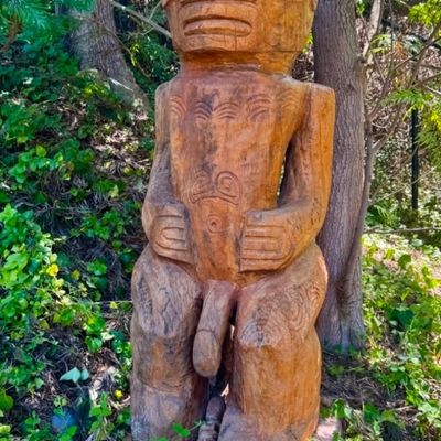 HAND CARVED SIX FOOT KOA WOOD MARQUESAN TIKI by Maori artist 