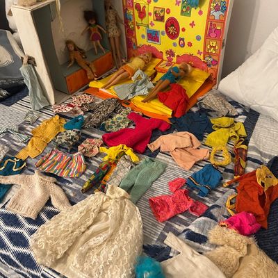 Sale Photo Thumbnail #89: Barbies