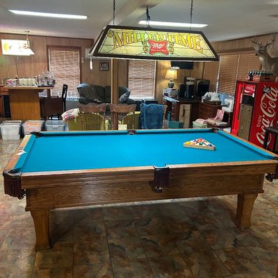 Sale Photo Thumbnail #6: Pool table