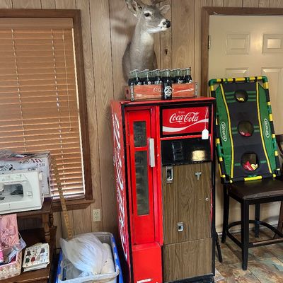 Sale Photo Thumbnail #9: Coke cooler