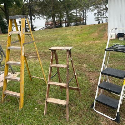 Sale Photo Thumbnail #164: Ladders