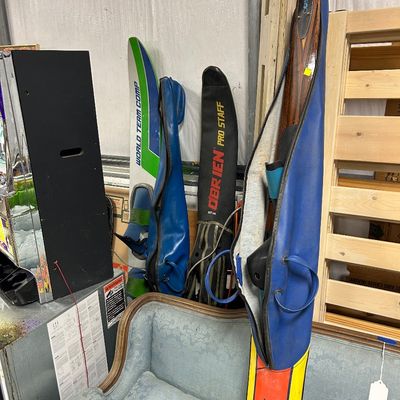 Sale Photo Thumbnail #247: Water skis