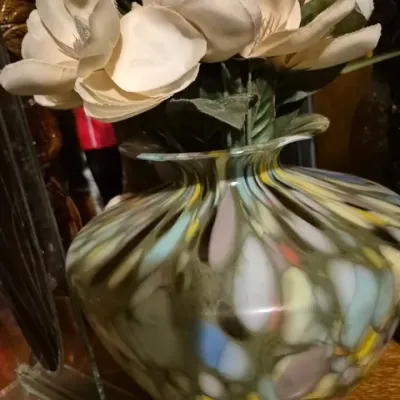 Sale Photo Thumbnail #146: vase